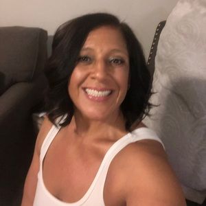 Meet your Posher, Shana